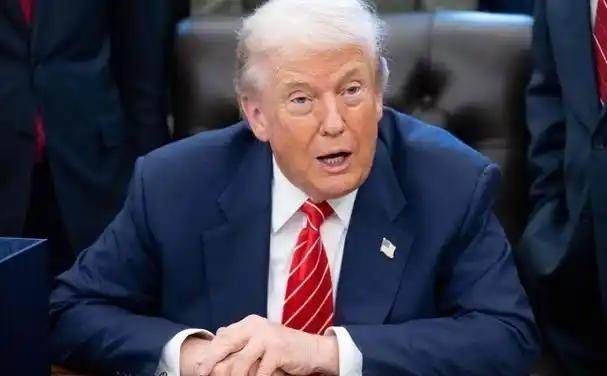 仗打成这个样子，谁也没想到。特朗普连夜发文破口大骂，脸都不要了。美国真正的敌人，