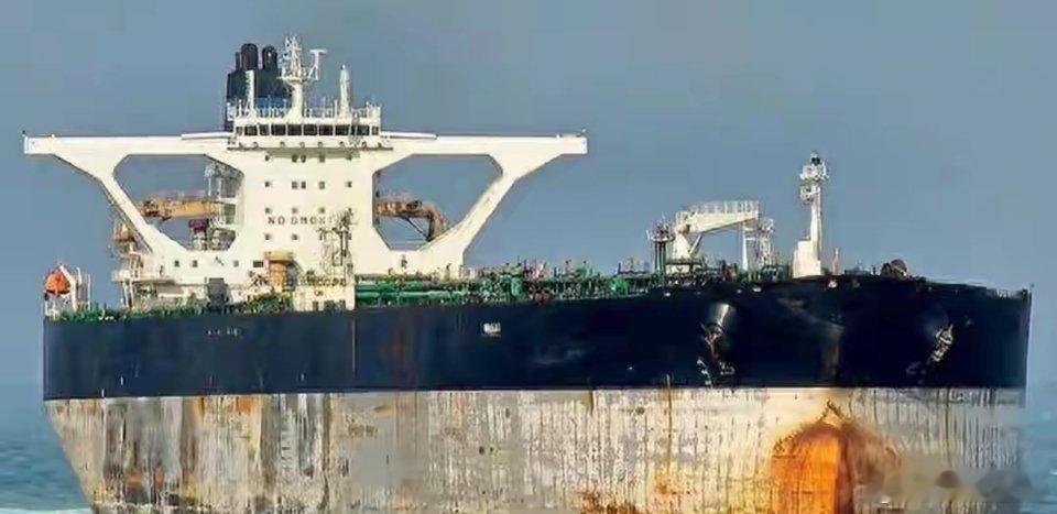 俄威胁活捉德国总理，话音刚落，美军扣押俄护航油轮，普京大怒美国务院刚发表“要求美