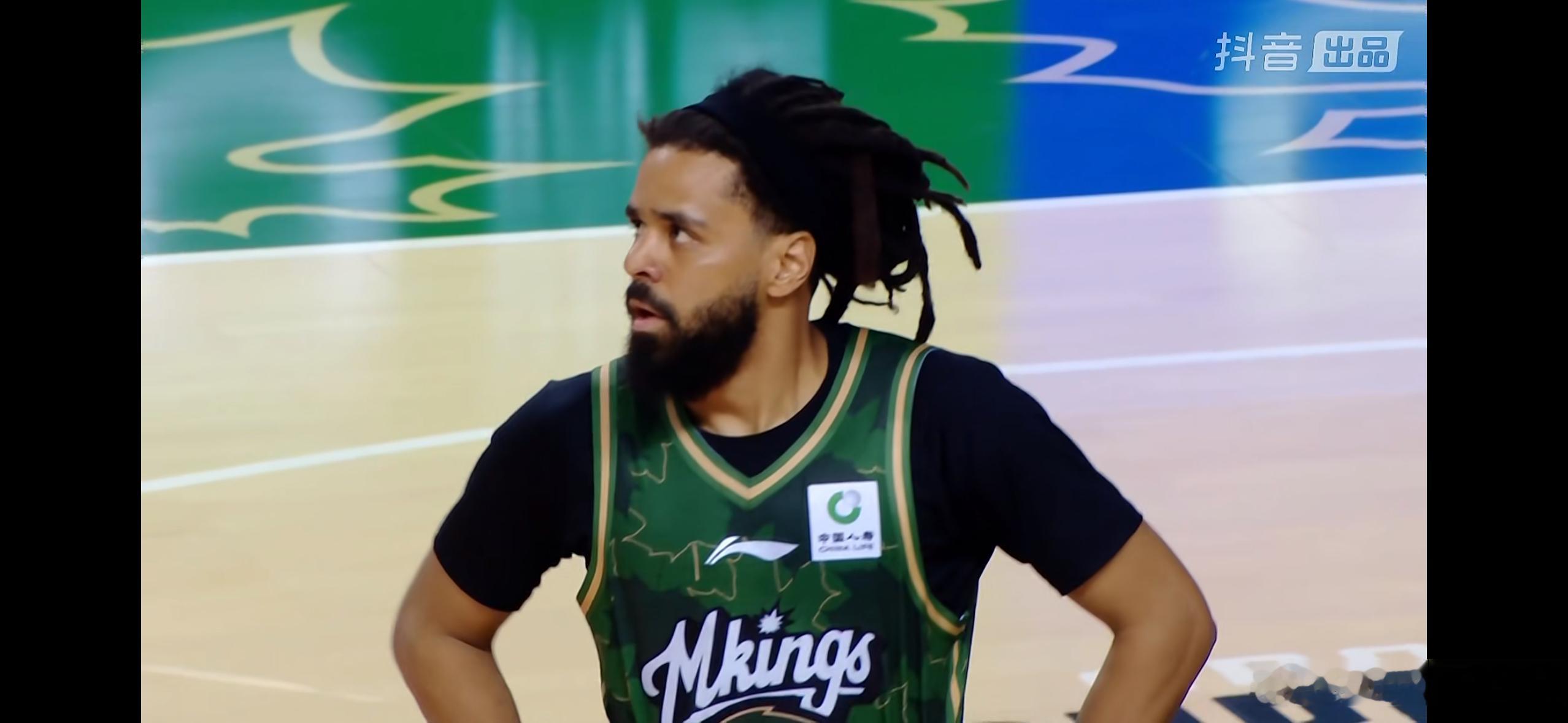 J.Cole替补登场jcole今晚亮相同曦常规赛现场