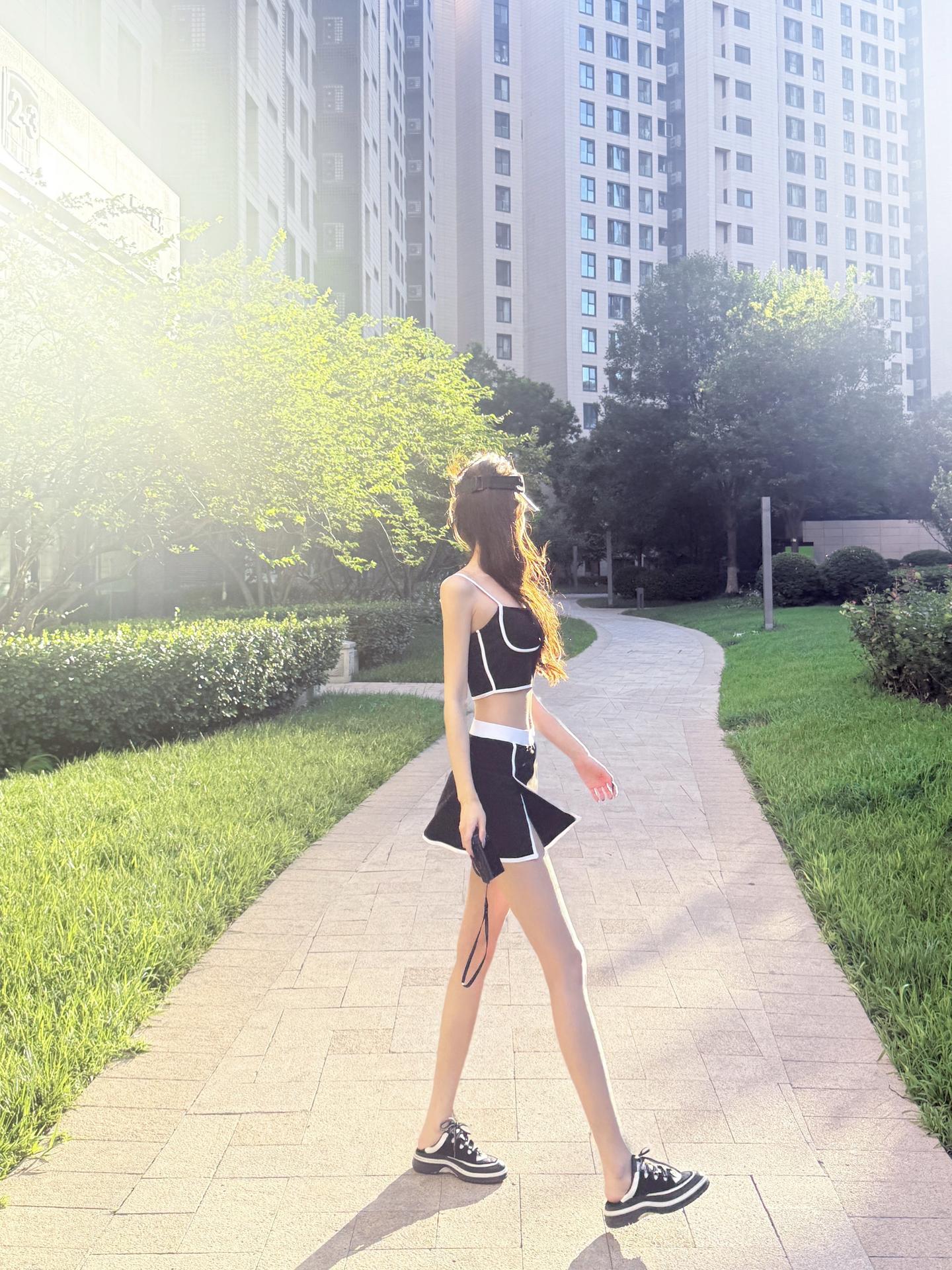 我猜你应该是个model