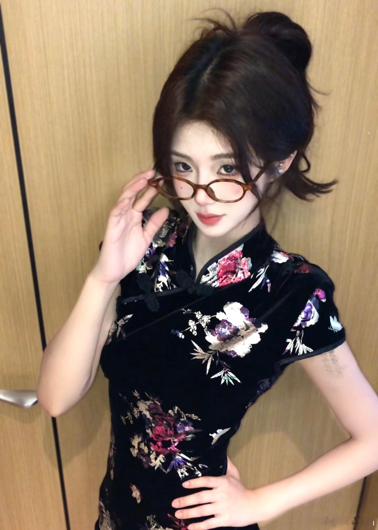 记录第一次穿旗袍 