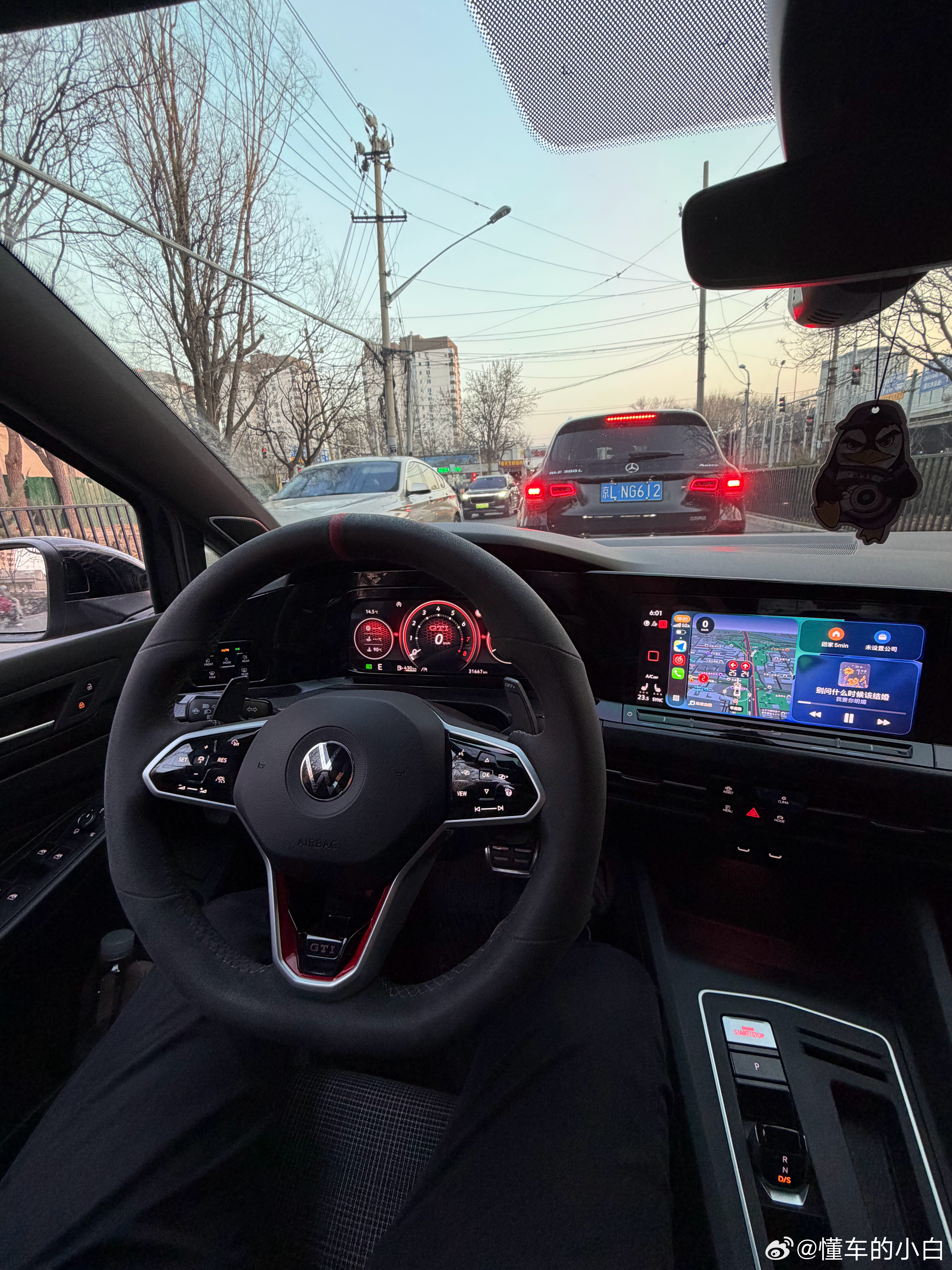 老旧燃油车这两天越开越爽除了堵车走走停停油耗有点高真的哪哪都爽高尔夫gti