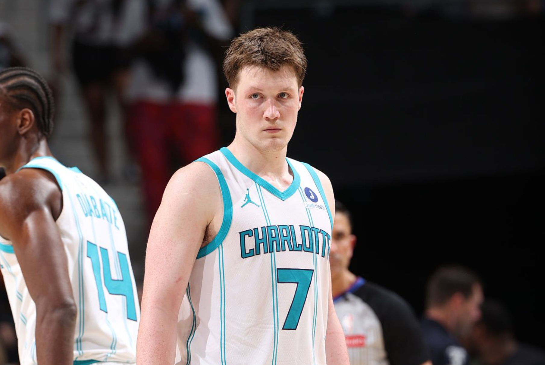 黄蜂淘汰热火NBA附加赛，黄蜂主场加时127-126险胜热火。本场比赛克尼佩尔状