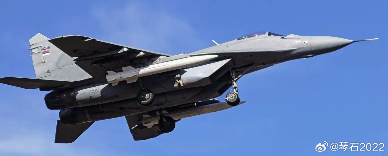 CM400AKG又下一城塞尔维亚蛮牛逼的，除了FK3等防空系统外，这个打击武器，