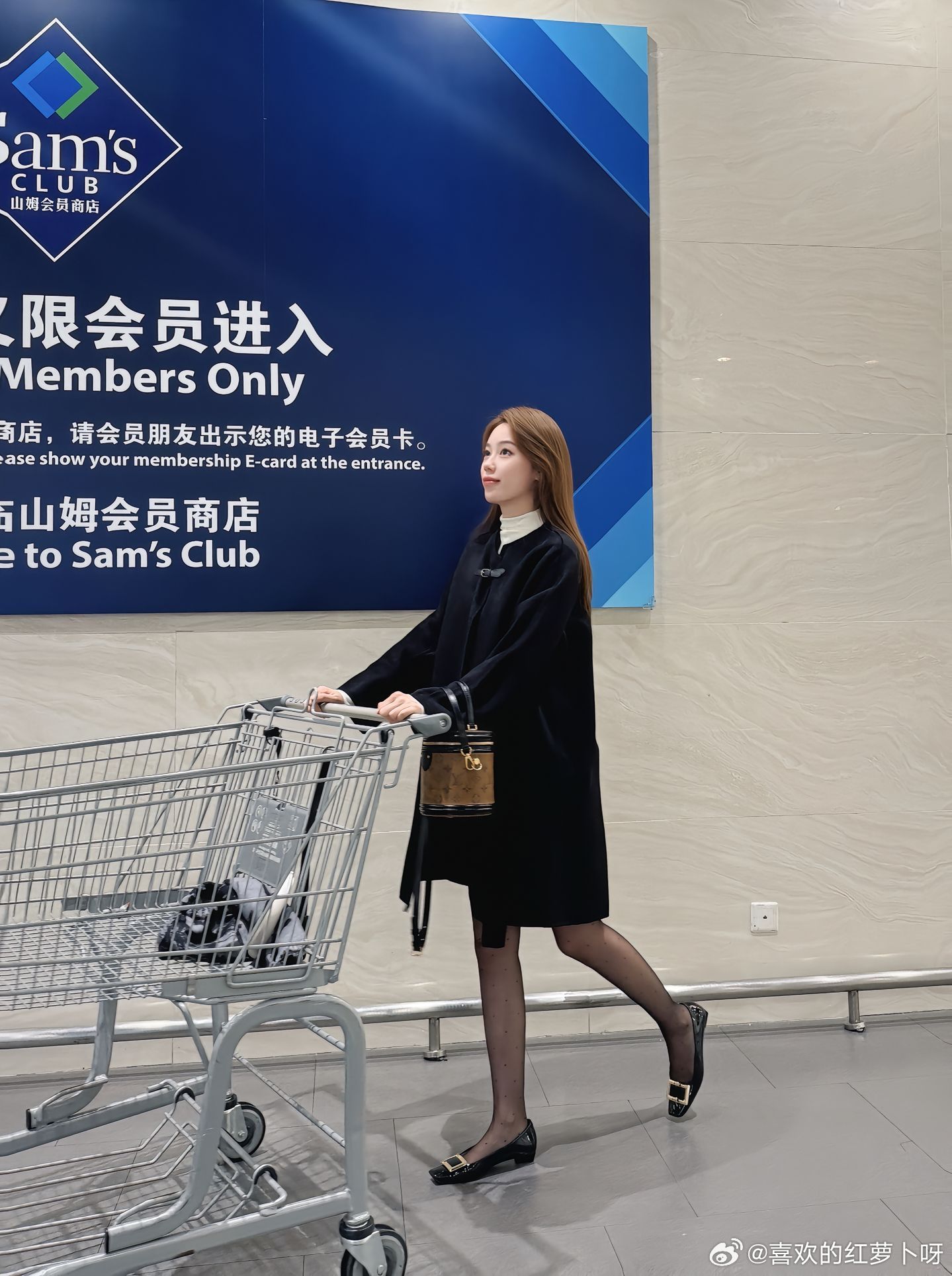 全国多地强降温到底冷不冷？你就看穿搭厚不厚就完了~ ​​​