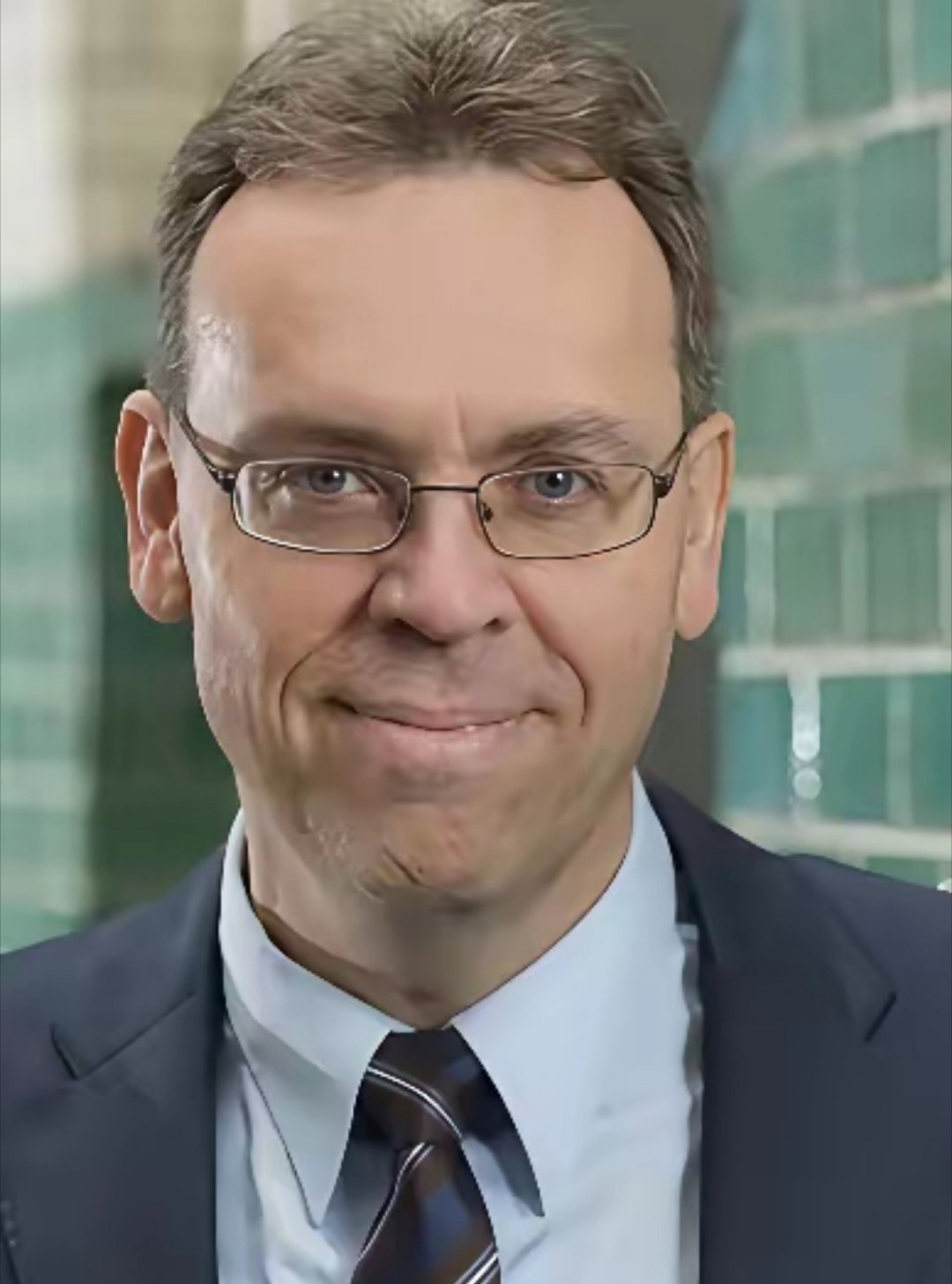 德国专家：欧洲国家盲目跟随美国去招惹中俄。不仅失去了俄罗斯的廉价能源，还失去了中