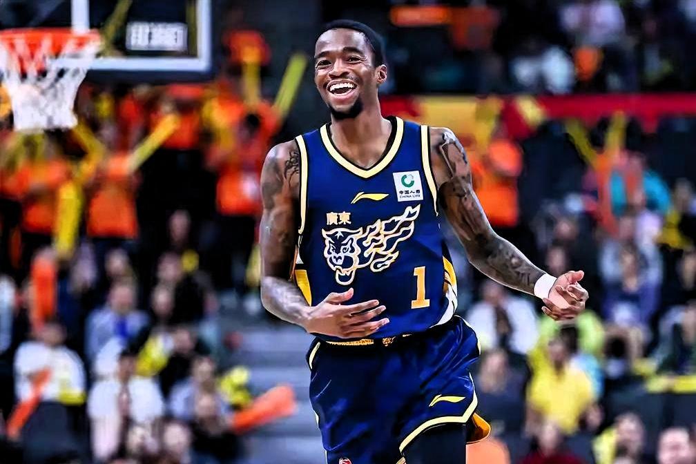 。
 
核心表现：优缺点分明，关键球靠谱
 
- 优点：一是造杀伤极强，近3场多