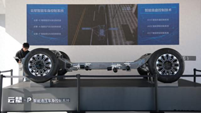 26万国内卖92万欧洲！比亚迪大汉靠什么拿走豪车定价权