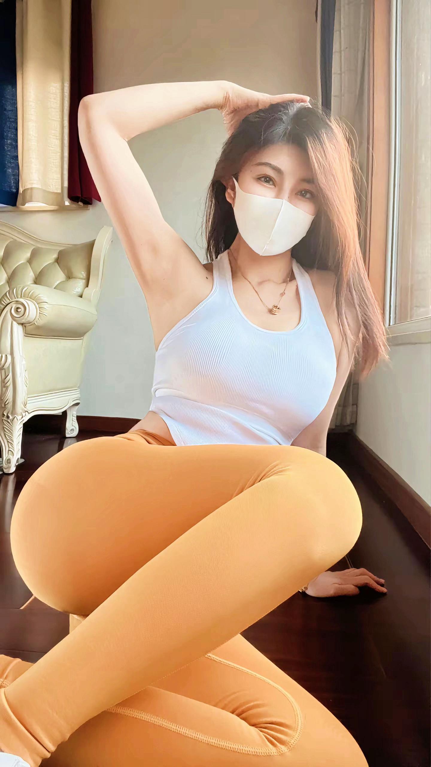 “世界上最心痛的感觉，不是失恋，而是我把心…交给你的时候，你却依然违心...