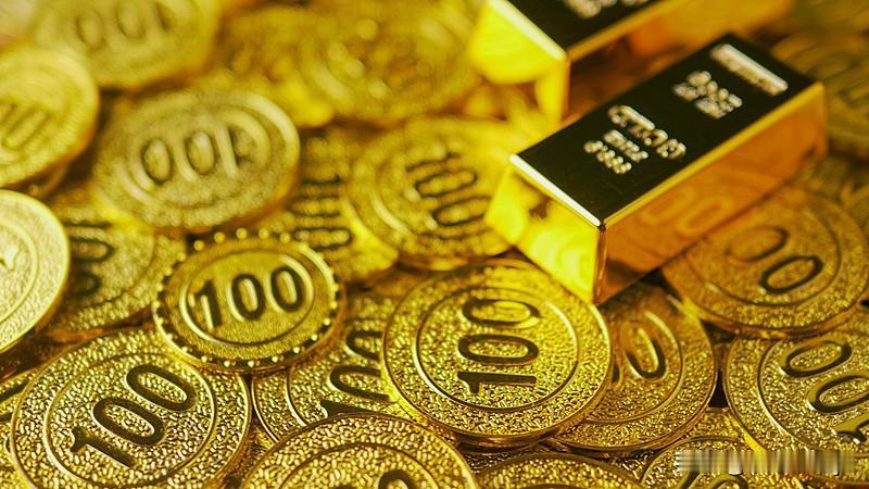 黄金代币化有望成为新潮流。在国际金价回调之时，黄金超越美国国债，成为最大的央行储