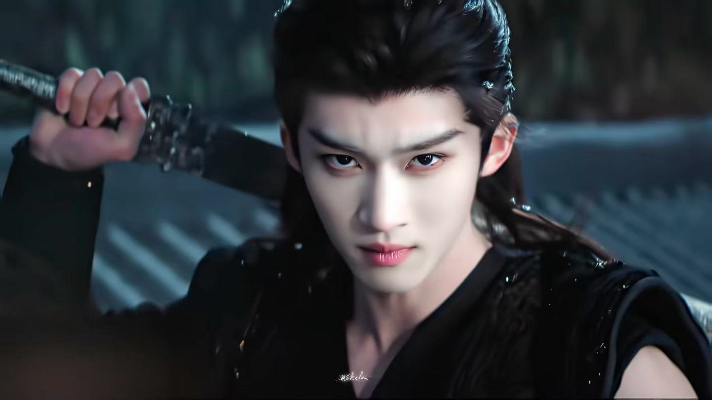 闫桉用眼神区分两个角色太绝了 不看衣服不看发型，只看他的眼睛就知道现在是哪位。这