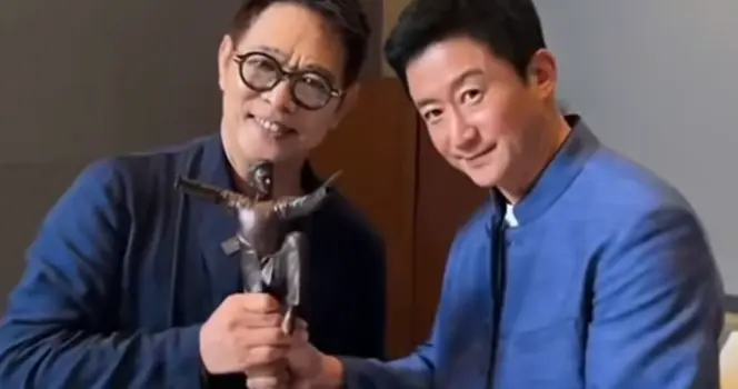 两代功夫男星同框！吴京接棒李连杰，成国际武联形象大使