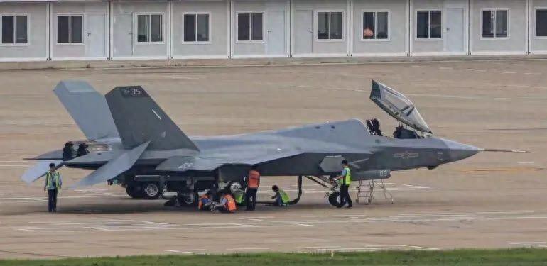 美国F35沙特签单，俄罗斯苏57秘密出口，中国歼35路在何方。
最近美国特朗普政