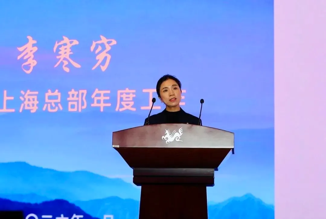 二代独女李寒穷接班“男装第一股”：投资比卖衣服挣钱，雅戈尔摸着安踏过河