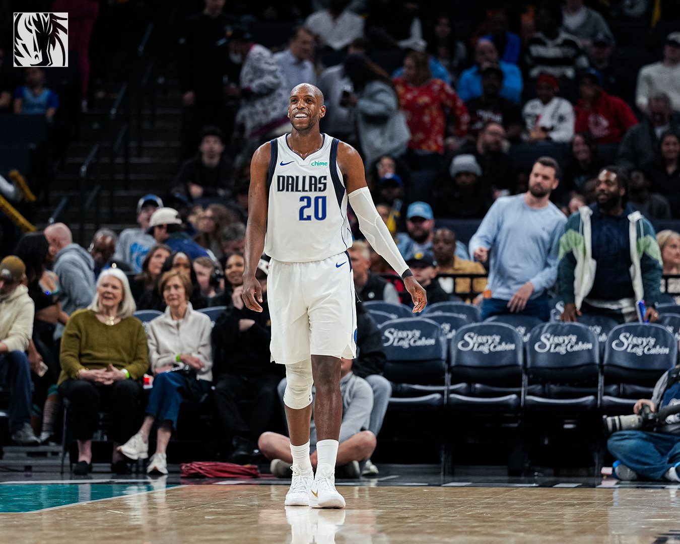 替补出战砍下 35 分，米德尔顿成为 09-10 赛季的布博瓦后，独行侠队史替补