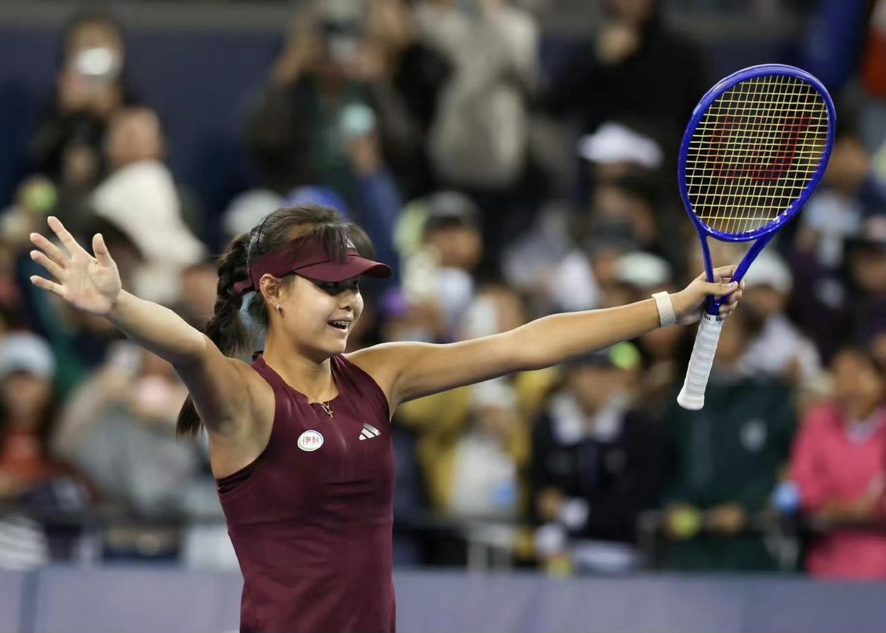 日前，WTA250香港赛官宣，年仅16岁的中国网球小花孙心然将参加本次比赛，她将