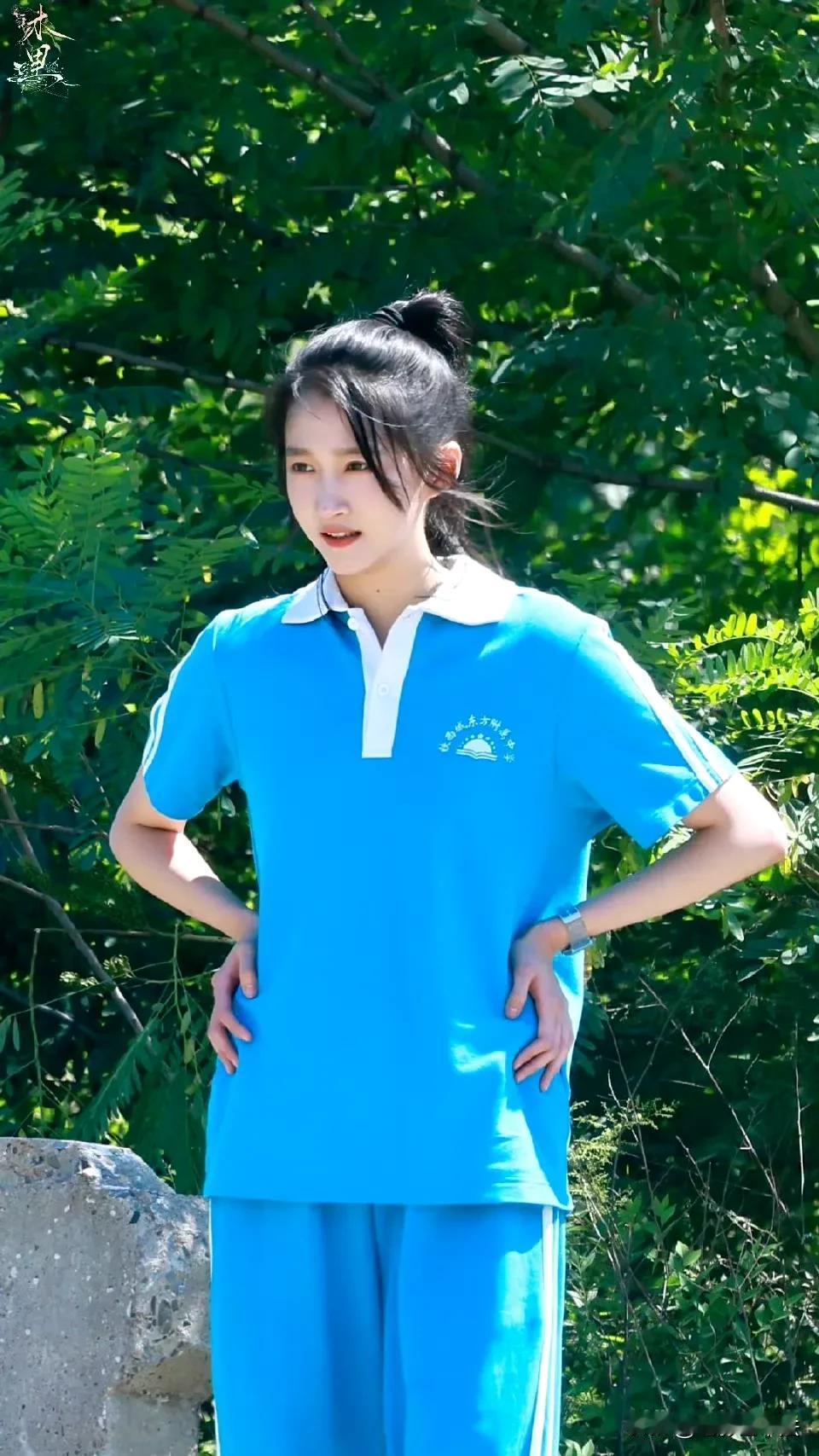 关晓彤，真好看啊！

9月2日，关晓彤冲上热搜，不是她要和鹿晗分手了，也不是她要