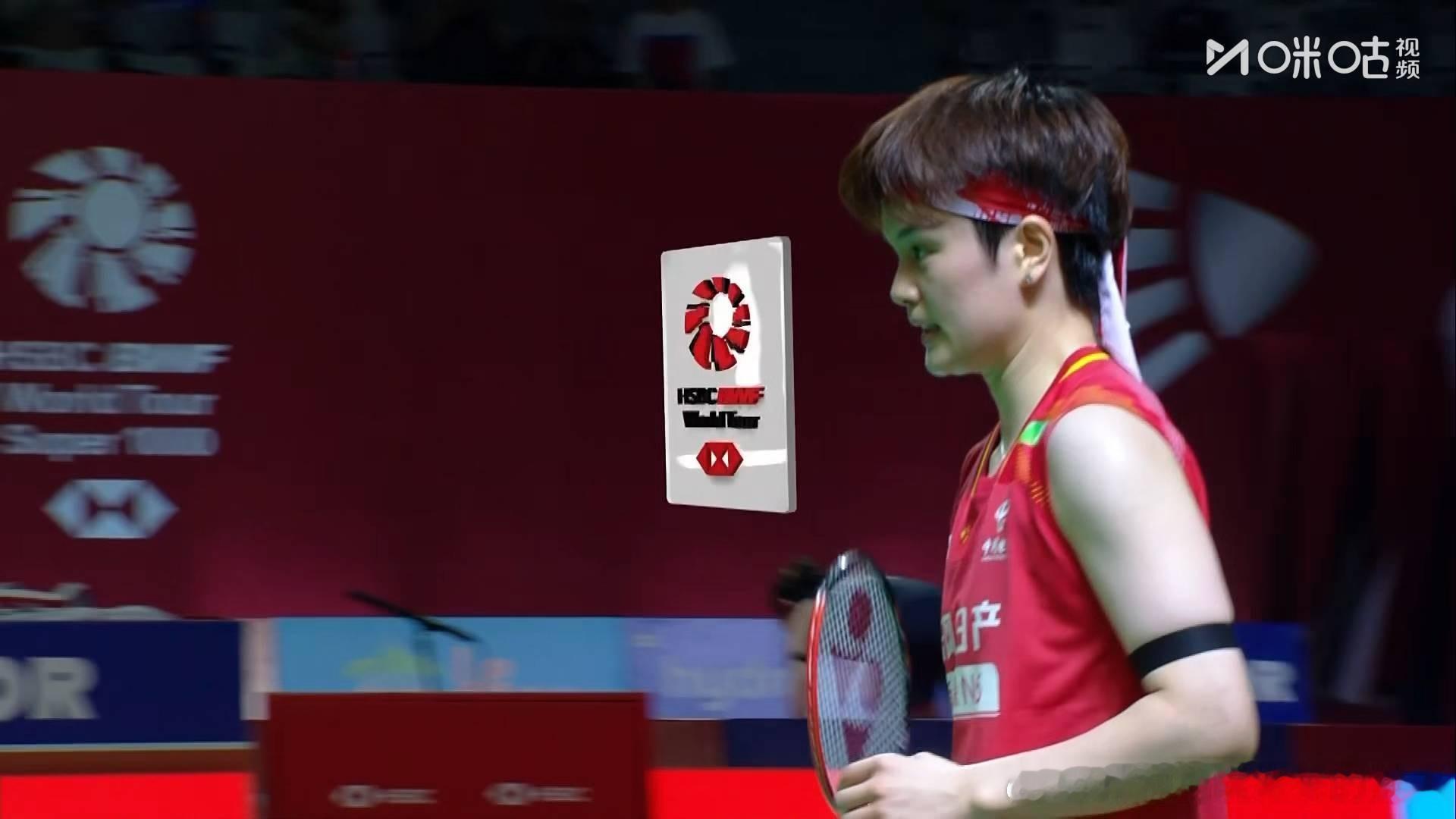 王祉怡2比0杨佳敏（18，12）晋级2026年印尼羽毛球公开赛女单十六强下一轮将