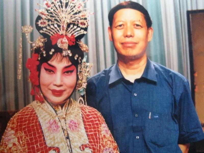 阎桂祥与杨春霞
说起京剧名家杨春霞，当年几乎是家喻户晓，名扬神州，她饰演的《杜鹃
