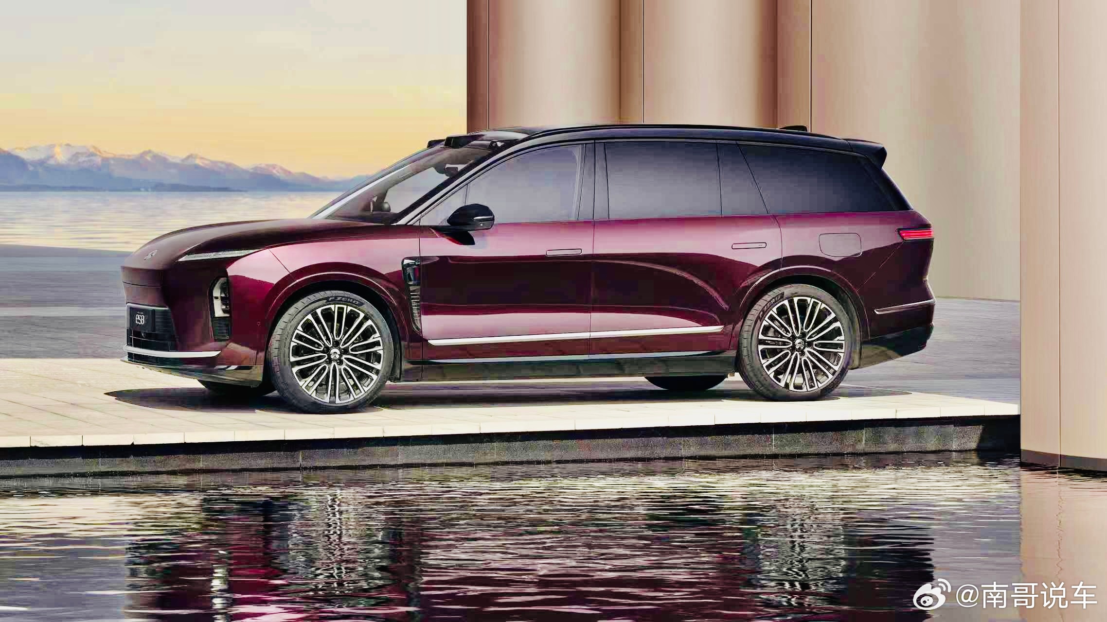 这个酒红色新配色你们喜欢吗我感觉稍微低调了点艳一点就好了 