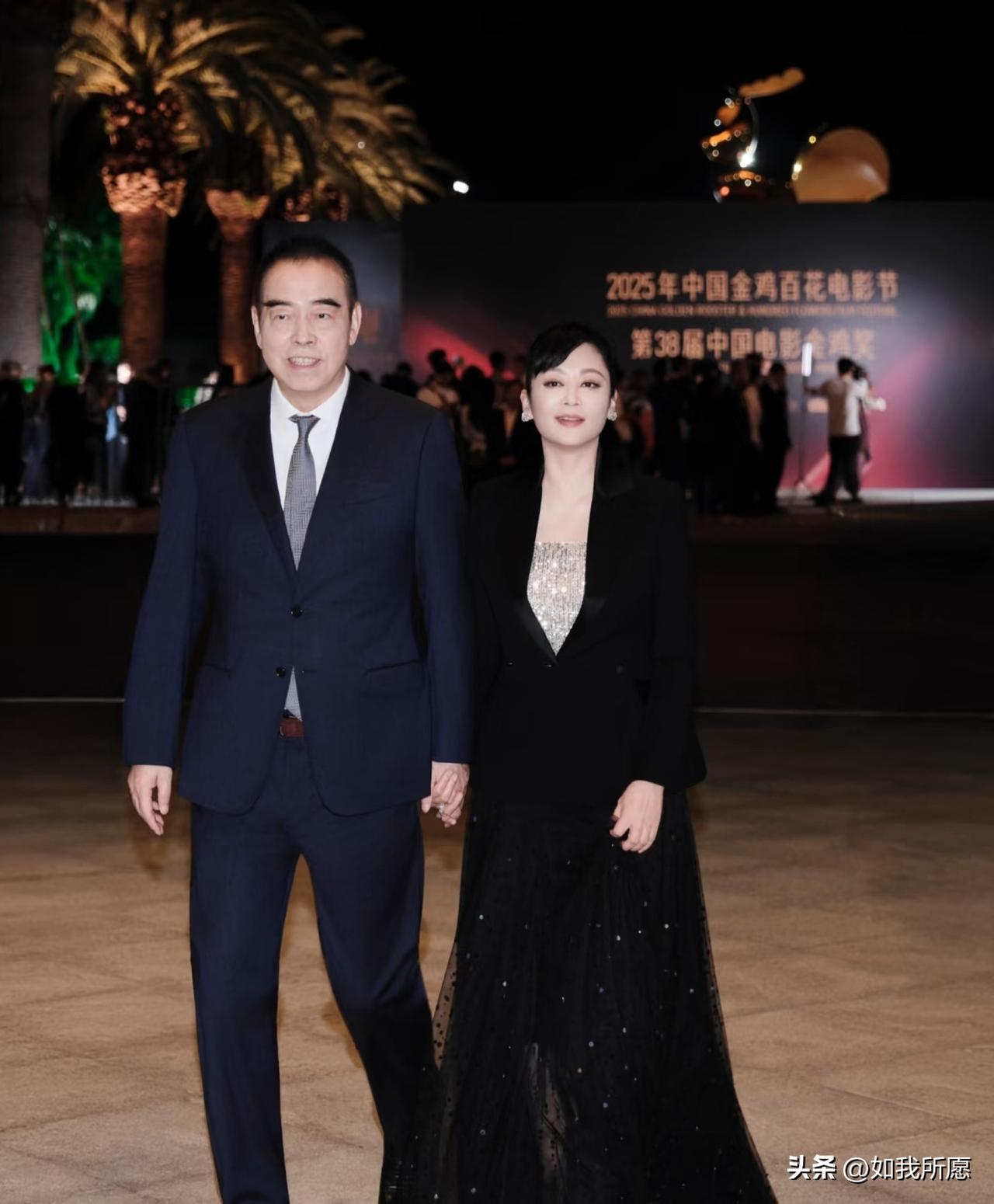 看到陈凯歌现在的日 子，
我只想说：
这才是顶级“养老配置”啊！

74岁了，拉