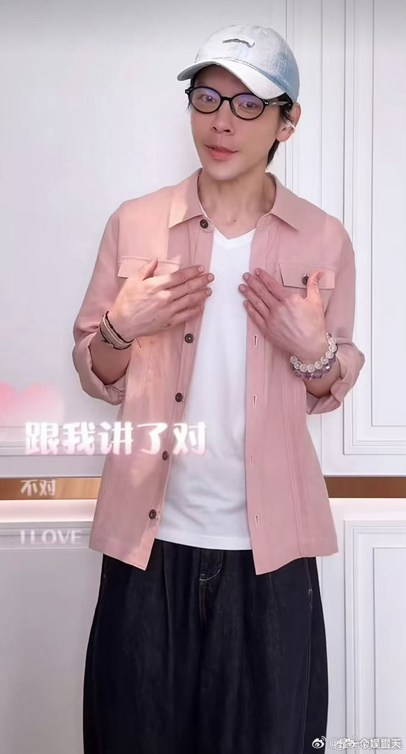 向佐 向佑 同个豪门出身却两条人生路，向佐深耕影视备受栽培，向佑被家庭边缘化，兄