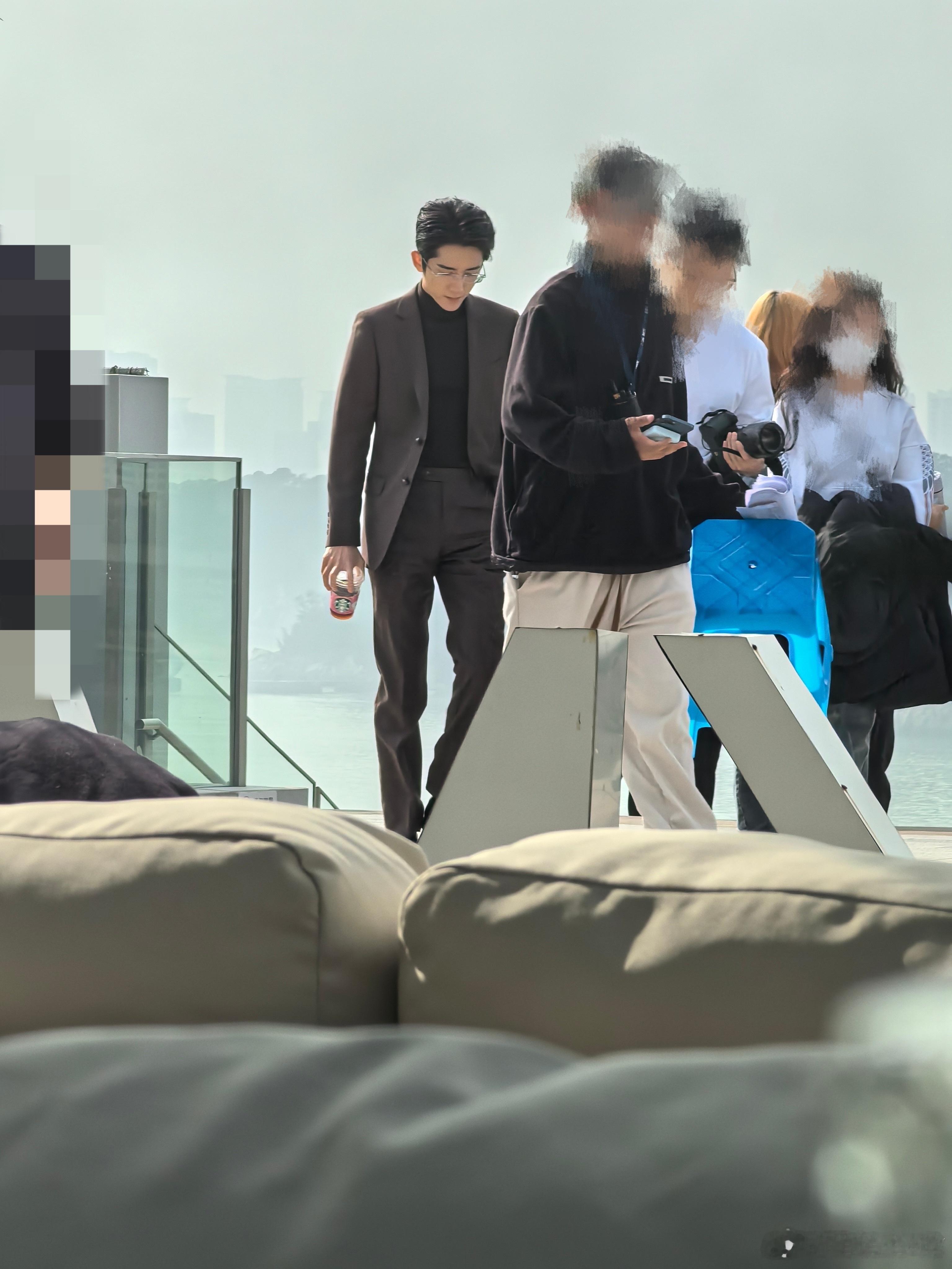 张新成  ｜张新成待我醒来时 殷逢也是完全父神来的。。。待我醒来时快给我播好吗