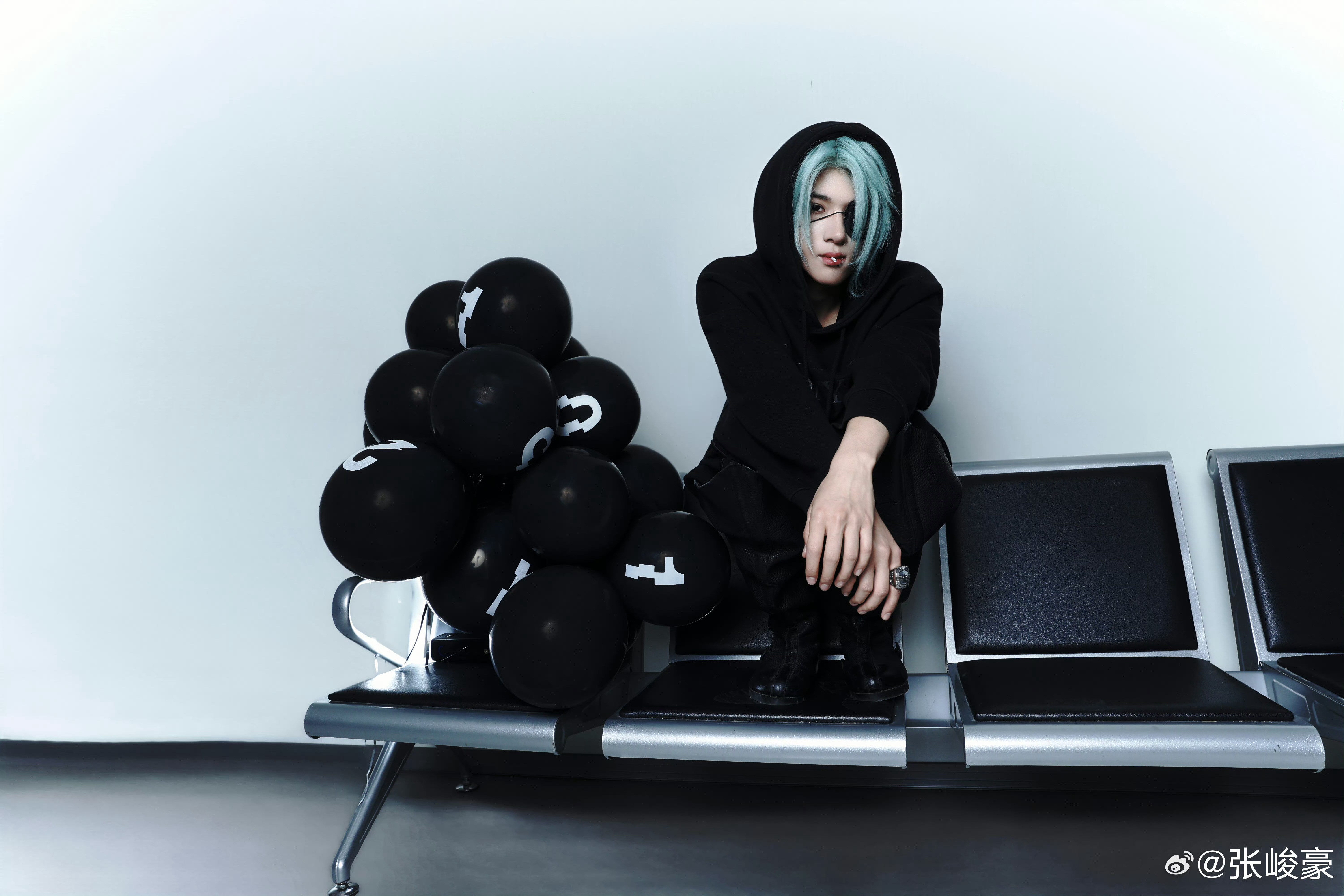 张峻豪《2010》 🩵 张峻豪薄荷绿发色