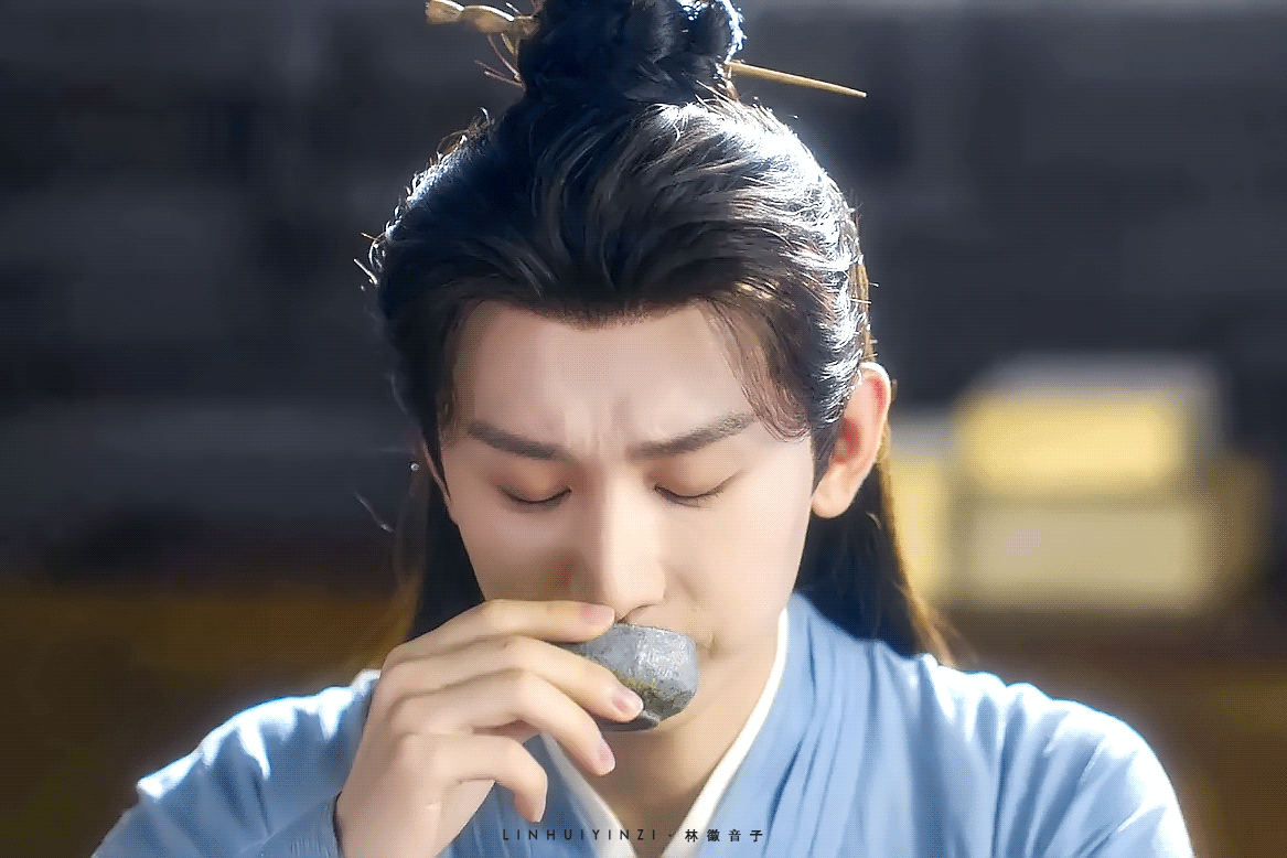 [微风][微风][微风][微风][微风]李莲花～我好困～成毅李莲花 ​​​