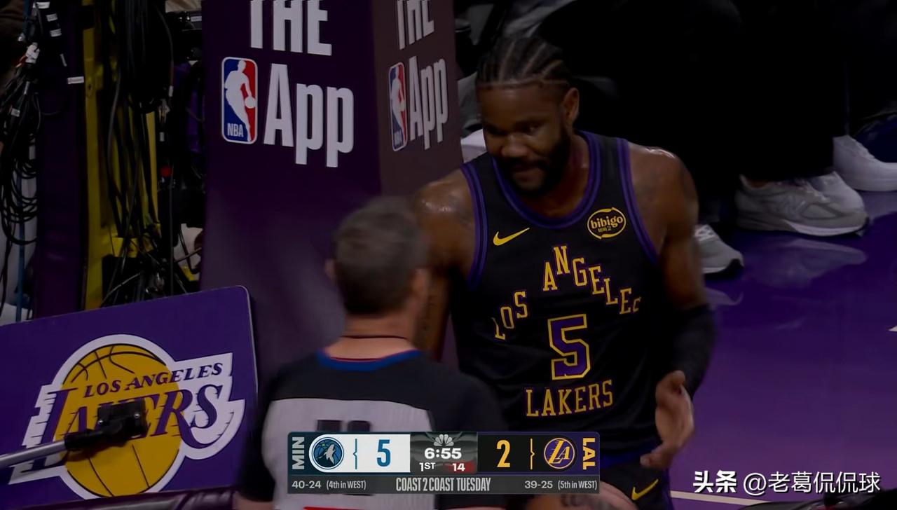 湖人当家中锋艾顿终于发威了！在今天湖人主场迎战森林狼的强强对话中，目前两队的上半