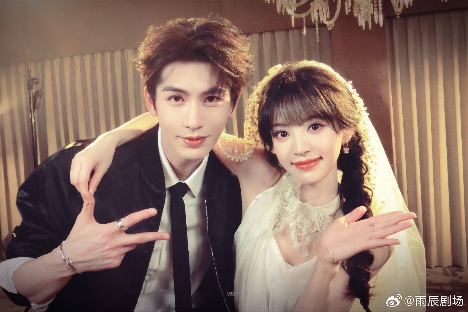 田作之赫田作之赫 问：结婚照拍成这样可以吗娶到心爱的人就像打了一场胜仗 