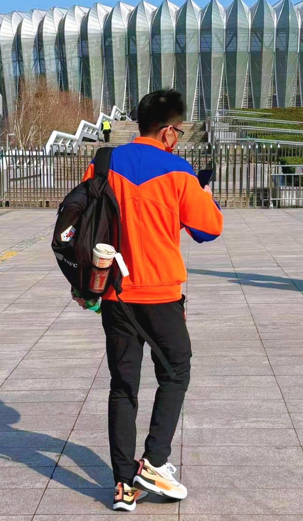 今天的开心是泰山队给的，马不停蹄回潍坊 济南·济南东站