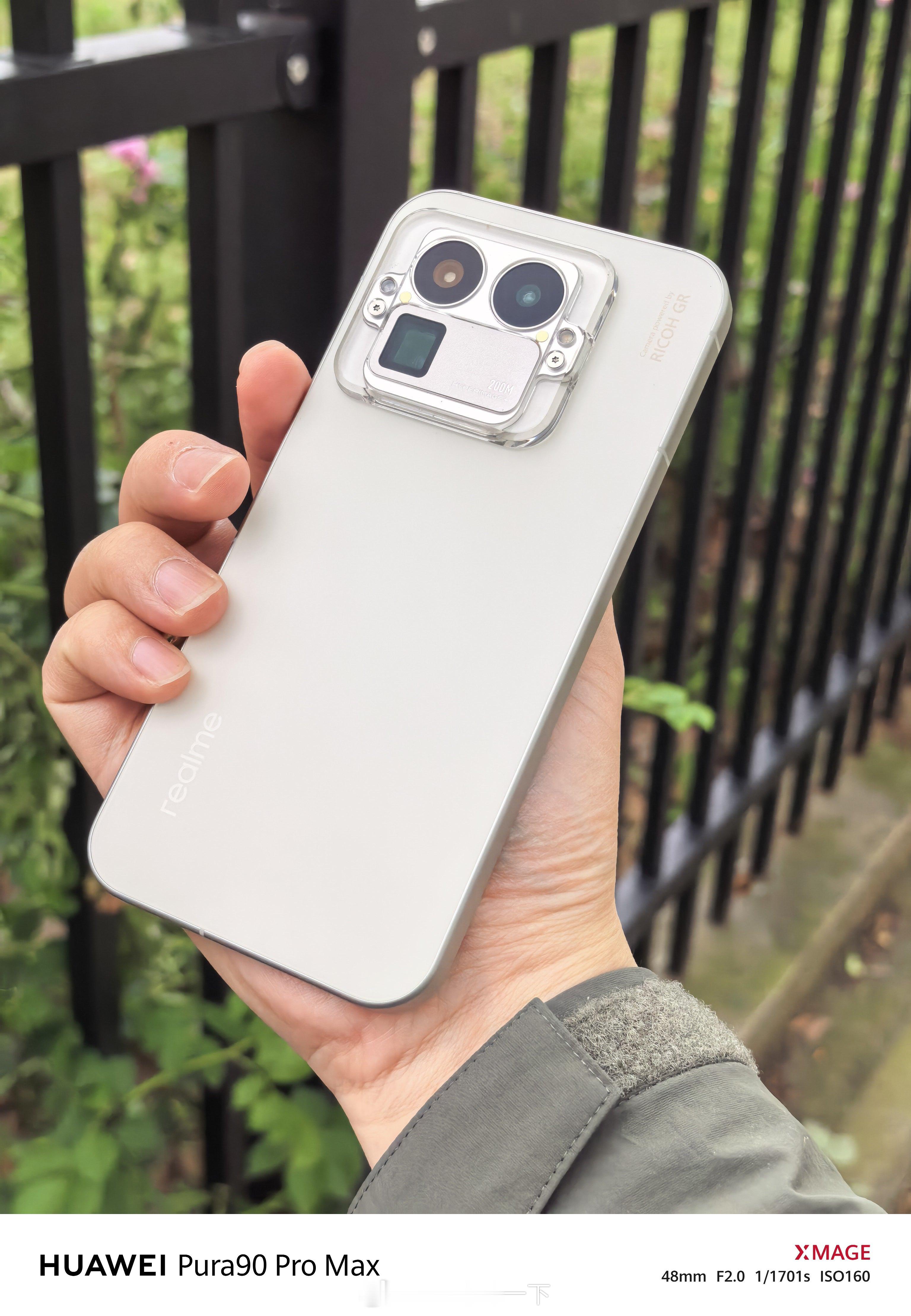 这个春天本应该有真我的一个位置的，于是我决定接下来出门也多用真我GT8 Pro拍