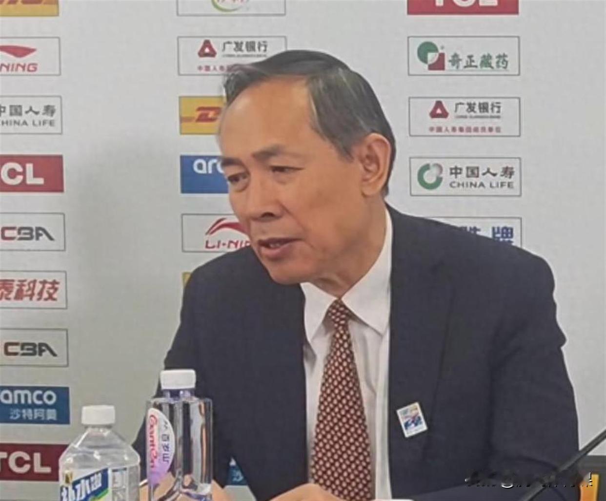 许利民仍信心十足！

CBA半决赛北京客场82:87惜败上海系列赛大比分0:1落