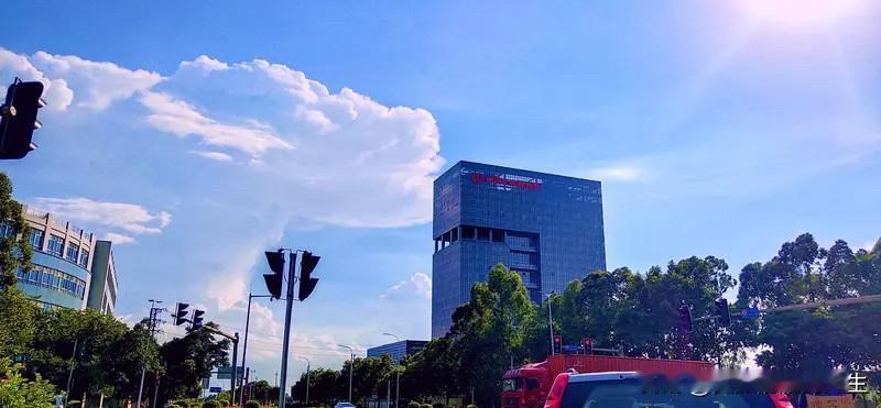 开盘即封神！30只热股炸场：锂电狂飙、AI疯涨、解禁暗雷、妖股乱舞，今天是“多空