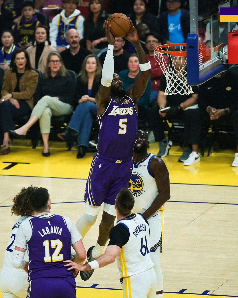 全场比赛结束，湖人119-103战胜勇士，里夫斯和东契奇缺席！詹姆斯准三双26分