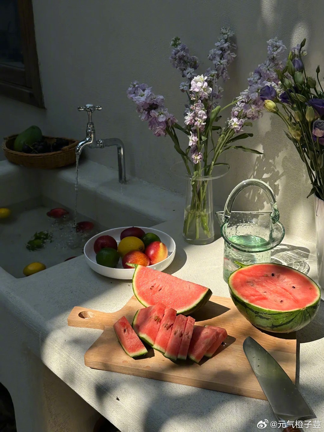 接下来就是期待已久的夏天啦🍉🍉🧊🍃故事的开始是蝉鸣不止的盛夏小时候总盼着