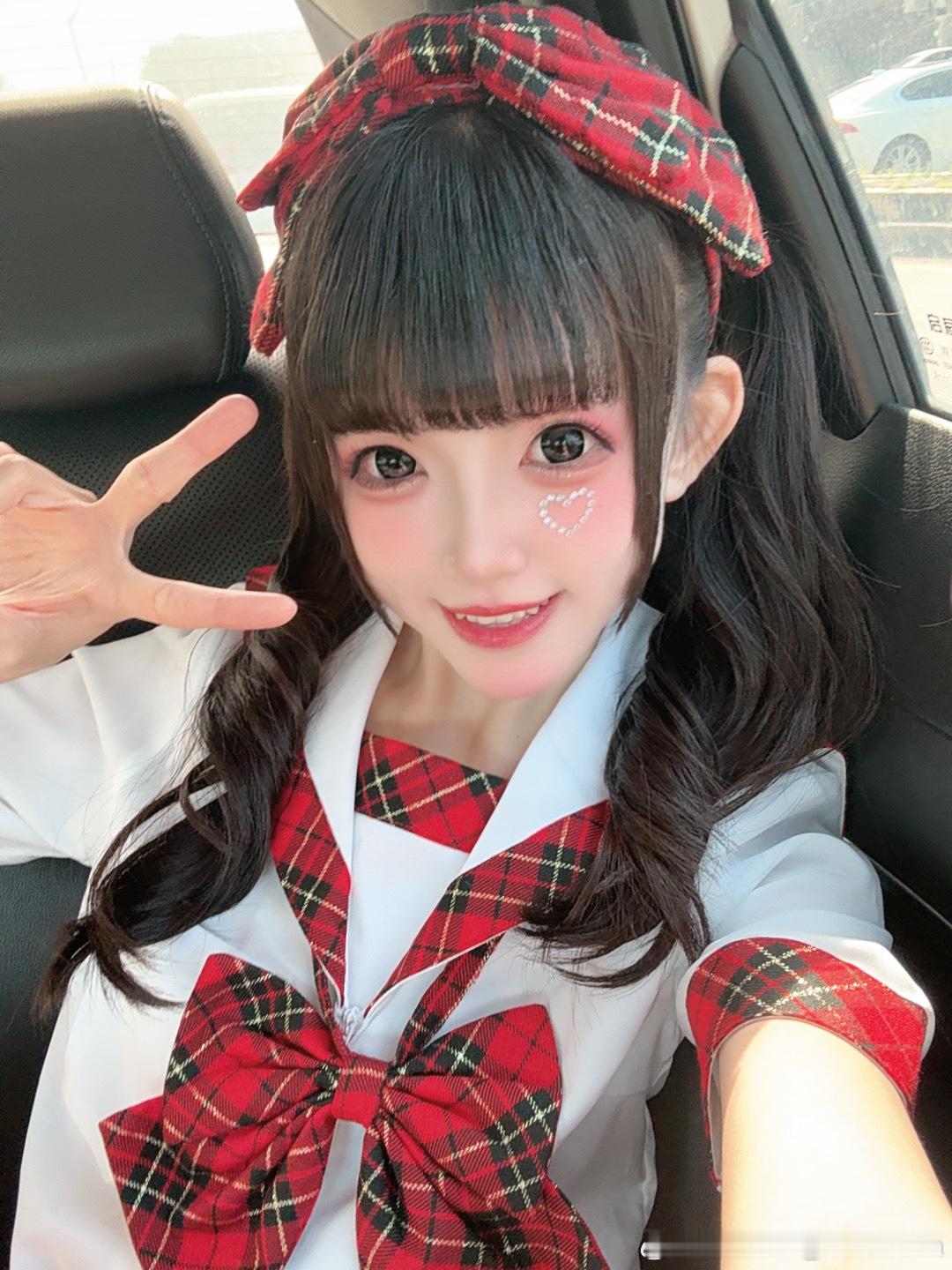 今天太阳好好吖☀️！！适合出萌排练耶[羞嗒嗒][羞嗒嗒]～马上就要有新cover