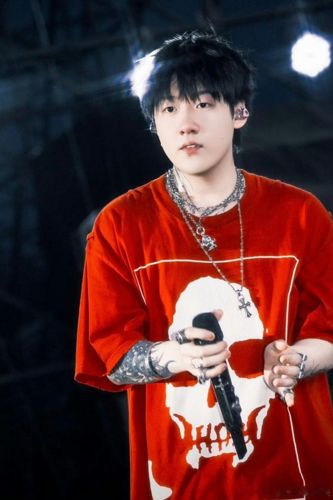 发明泰格西树懒的是个天才新说唱2025泰格西这树懒rapper也太离谱了吧！别人