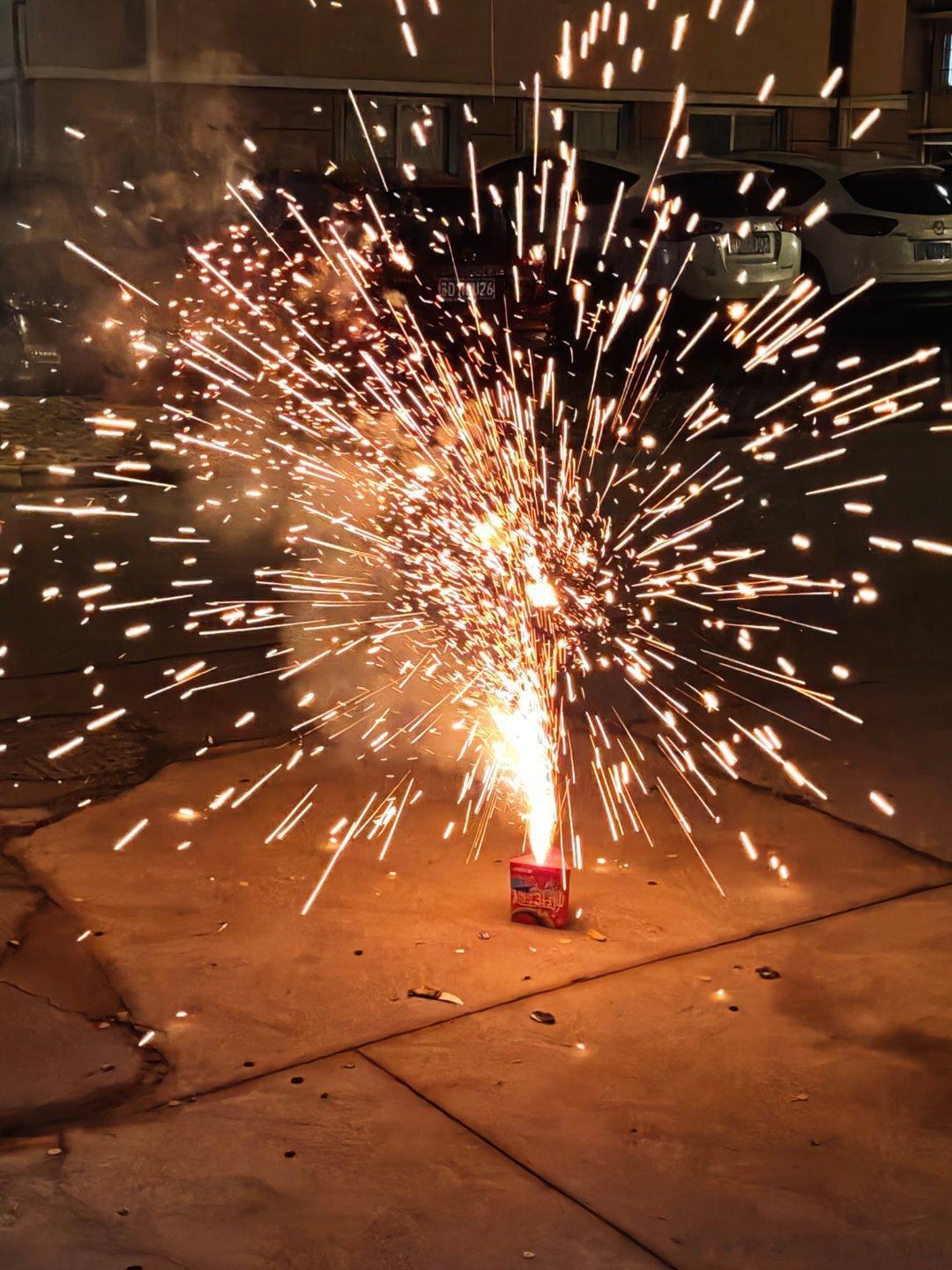 解说Vivi晒照：过年这几天你们过的开心吗