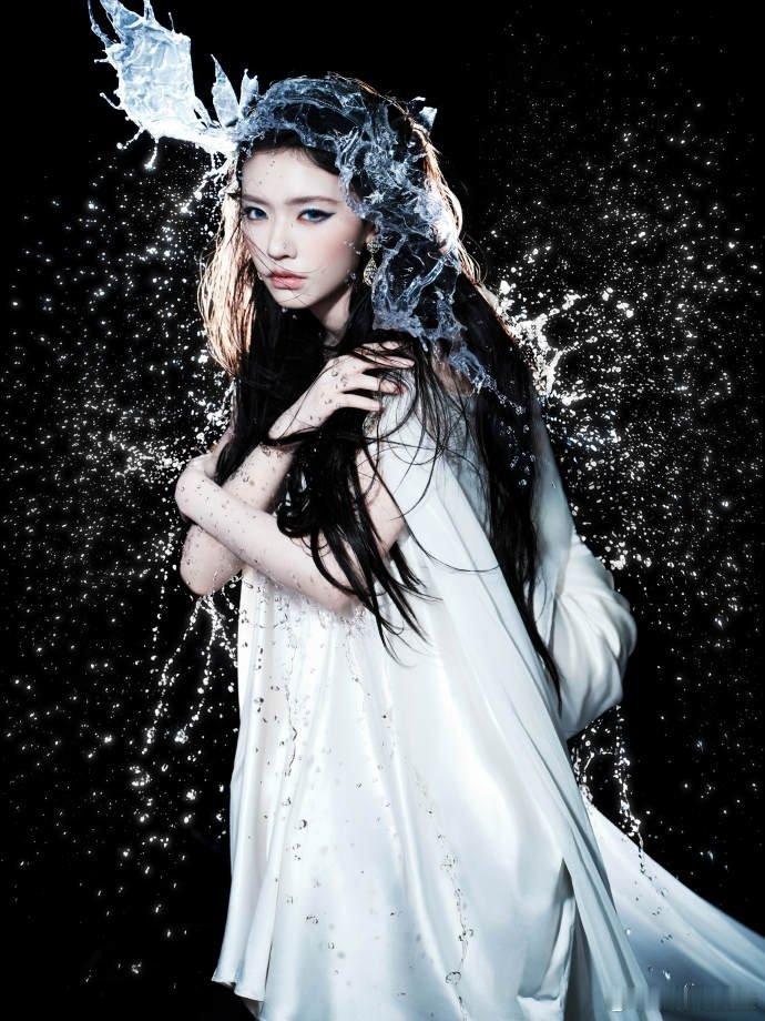 林允直播 林允直播也太憨萌了吧！笑容清甜治愈，互动温柔又自然，完全看不出年龄，这