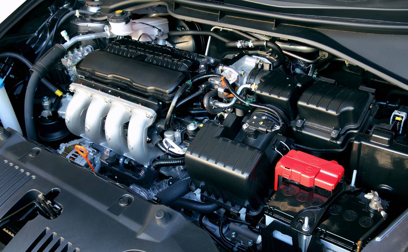 现在发动机还重要吗 虽然现在都电动化时代了，但我觉得发动机不但没死，反而换了种方