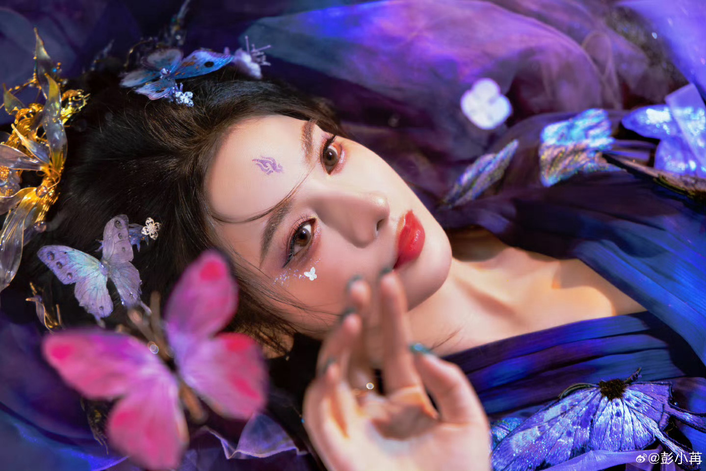 这简直是内娱cp宣发天花板现在的cp宣发又被卷到一个新高度了吧！彭小苒章时安从剧