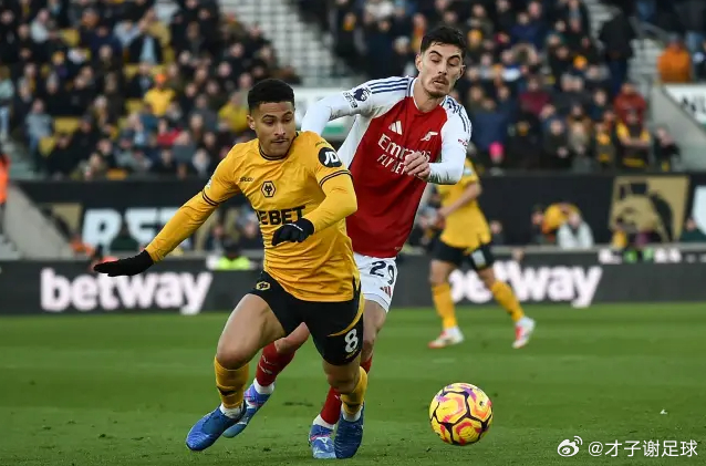 讯据《马卡报》记者消息，为弥补加拉格尔转会后留下的空缺，马竟正在寻求引进一名中场