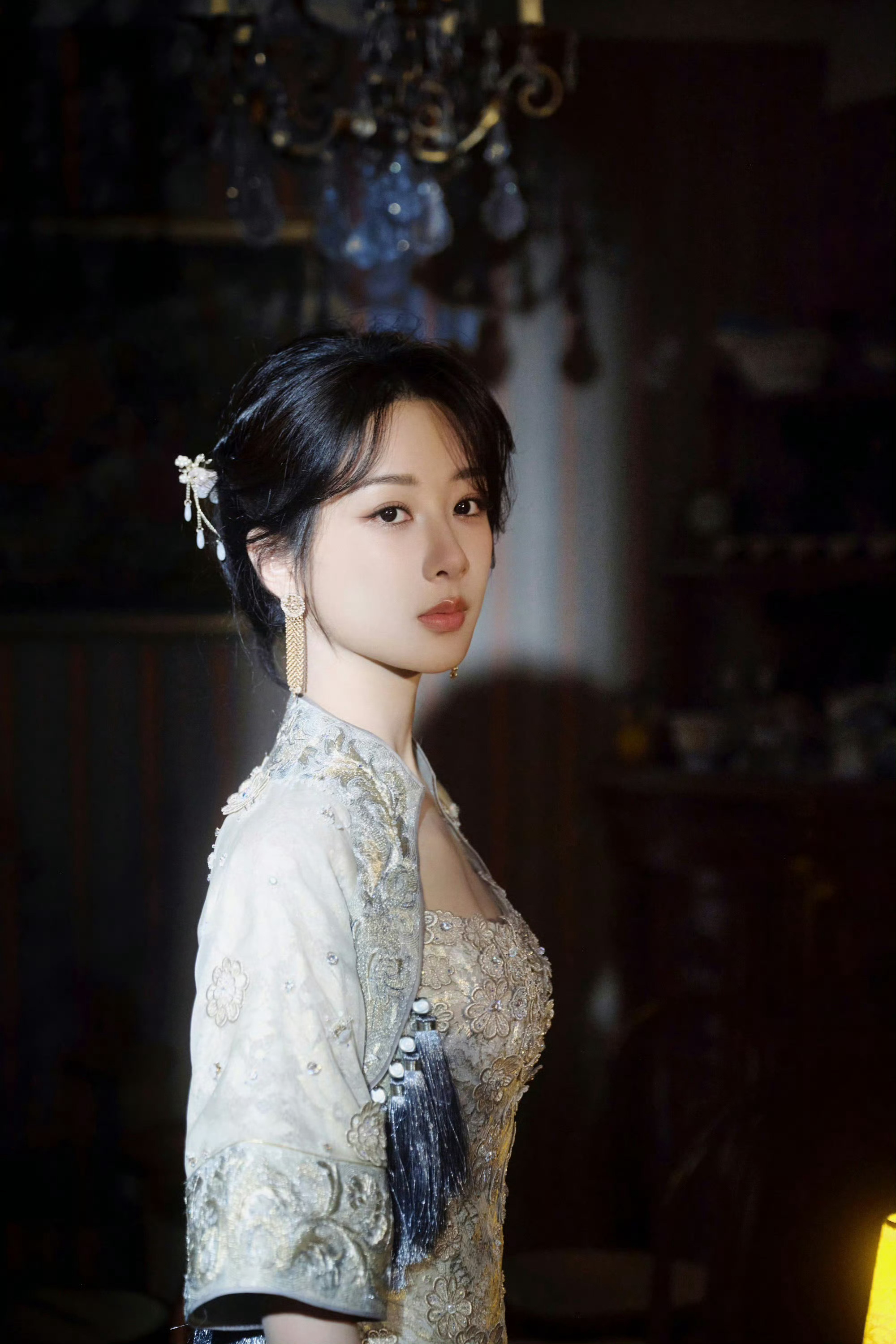 杨紫最近靠国风营销美貌 ​​​