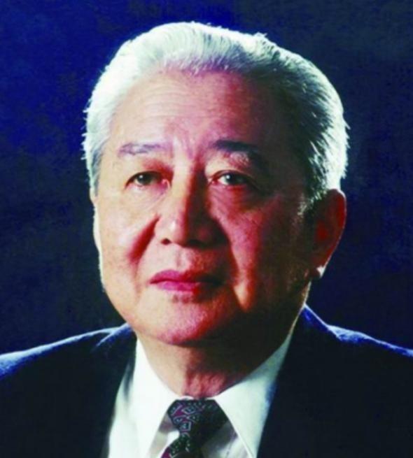 2001年，美国一招让我国堆积如山的己内酰胺产品变成废品，中石化的几位资深技术人