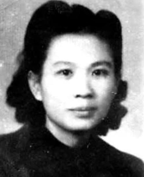 1949年，身为重庆市市长的杨森，命人秘密将自己的亲侄女带到一处偏僻的林场，用白