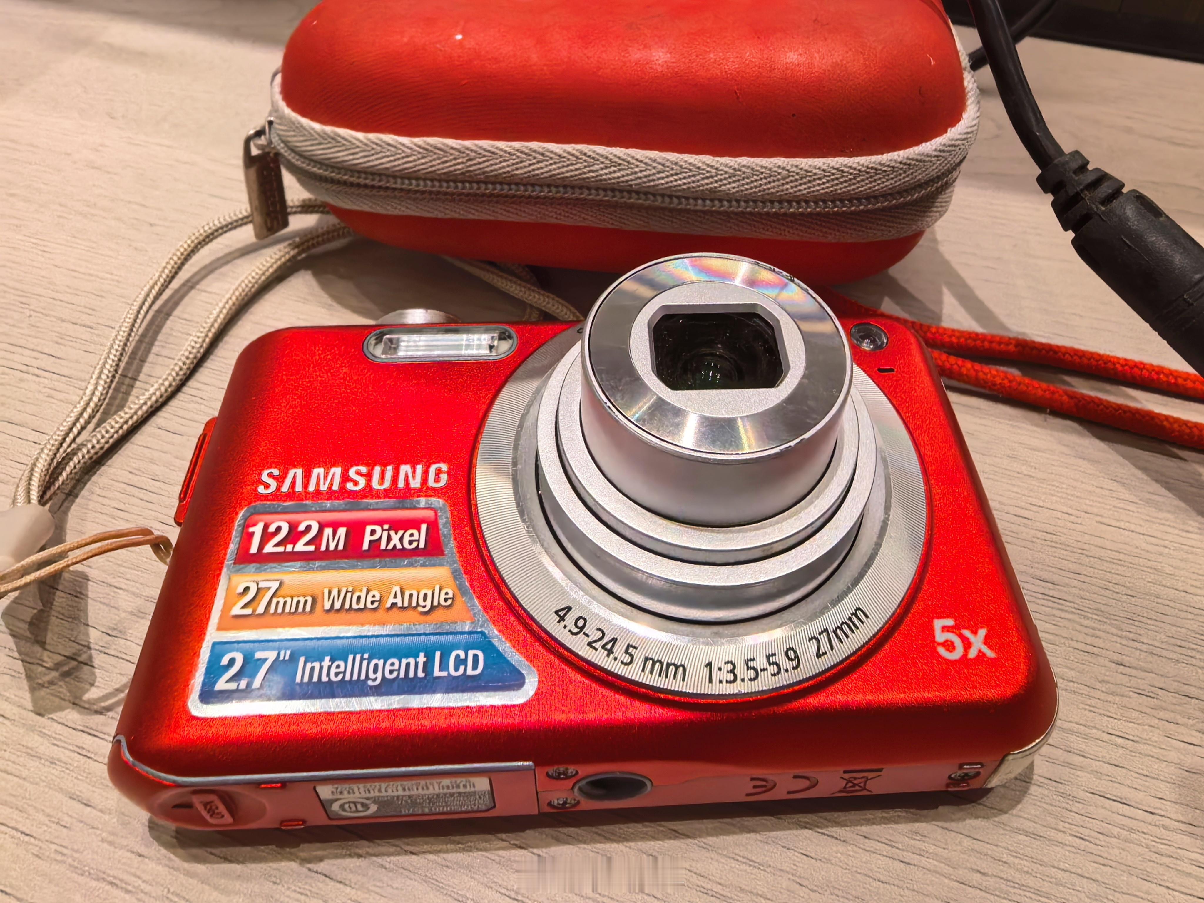 多款相机价格暴涨近10倍翻箱倒柜找出一台三星ST60 CCD相机,开机试了一下，