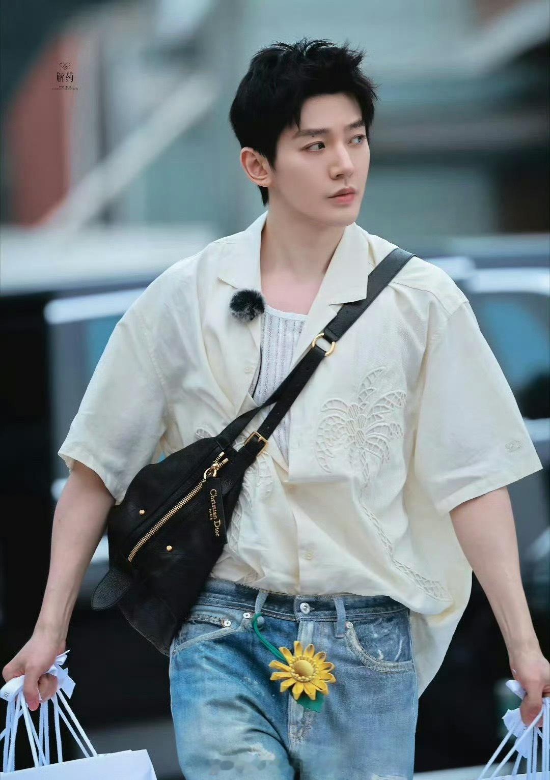 邓为、王星越《花儿与少年8》录制路透，大帅哥就要多营业！ 
