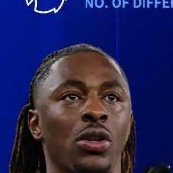 北京时间11月24日，在埃泽用一次帽子戏法帮助阿森纳主场4-1大胜托特纳姆热刺之